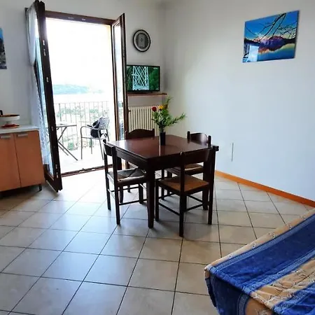 Robertalagocomo 아파트